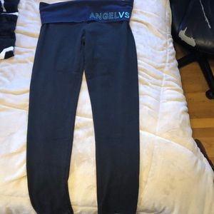 Black leggings with navy blue fold down top